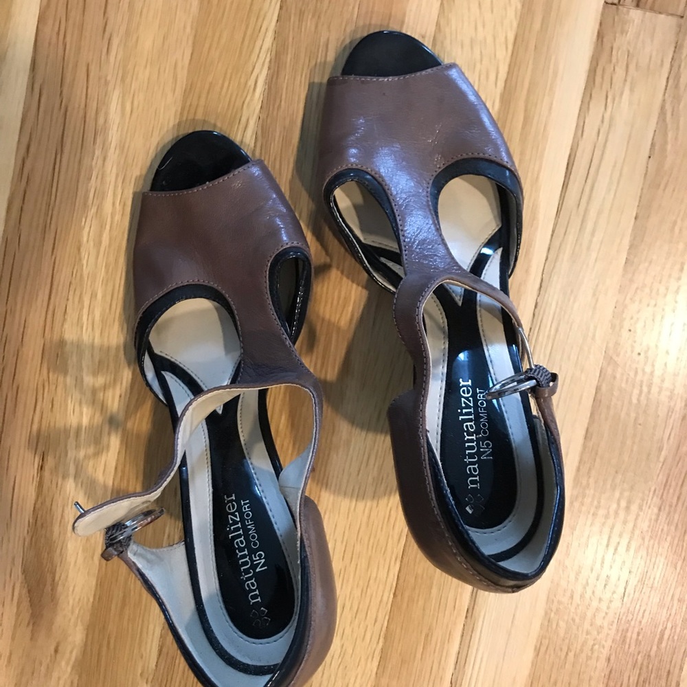 Naturalized 8 W shoes for sale.